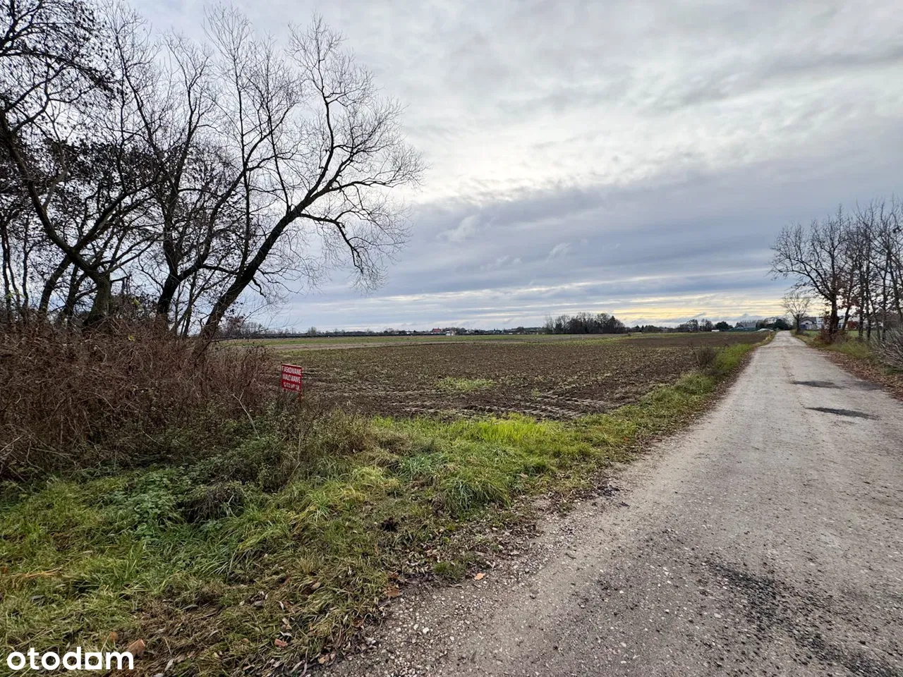 ТРЕХ ПРИВЛЕКАТЕЛЬНЫХ УЧАСТКА ДЛЯ ОБСЛУЖИВАНИЯ И ЗАСТРОЙКИ - ВОЛА МЫСТКОВСКА (WYSZKOW)