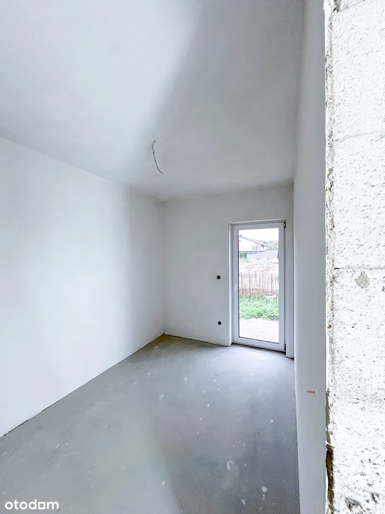 Затор: Первый этаж 53.09 м², сад 4×9 м, 2 парковочных места, условия застройщика